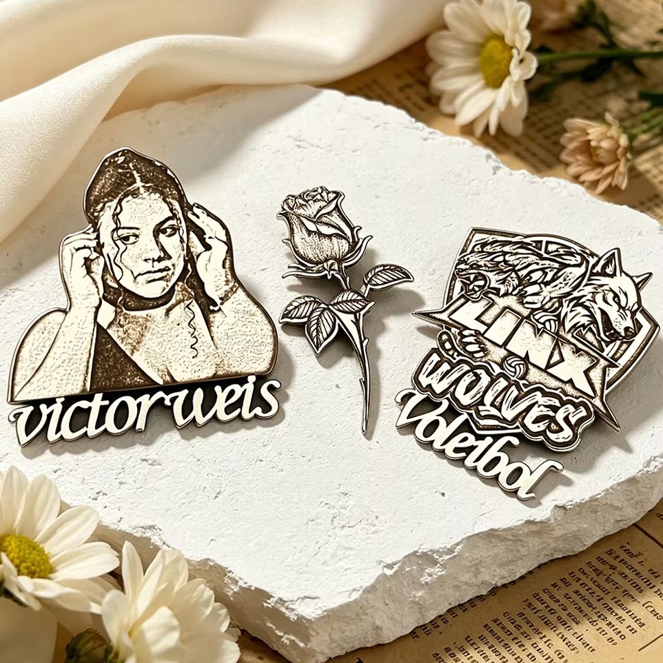 Men Accessories Gift Set - カスタム男性ポートレートローズ写真ブローチメタルバッジユニークなデザインスーツアクセサリー限定ギフト誕生日記念日お土産ギフト