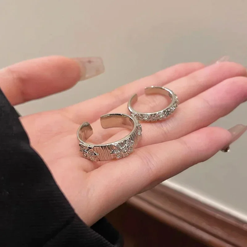 光沢のある金属オープンリング男性女性のためのロマンチックなラ - Men Accessories Drawing のレビューと価格