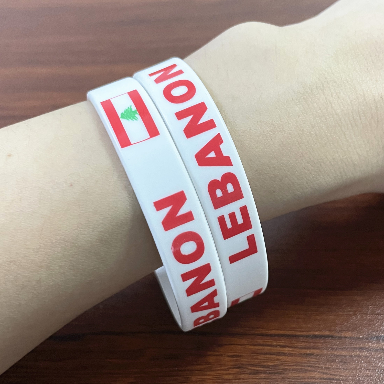 男性と女性のためのシリコンブレスレット,世界の旗を持つ男性と - Men Accessories Lebanon のレビューと価格