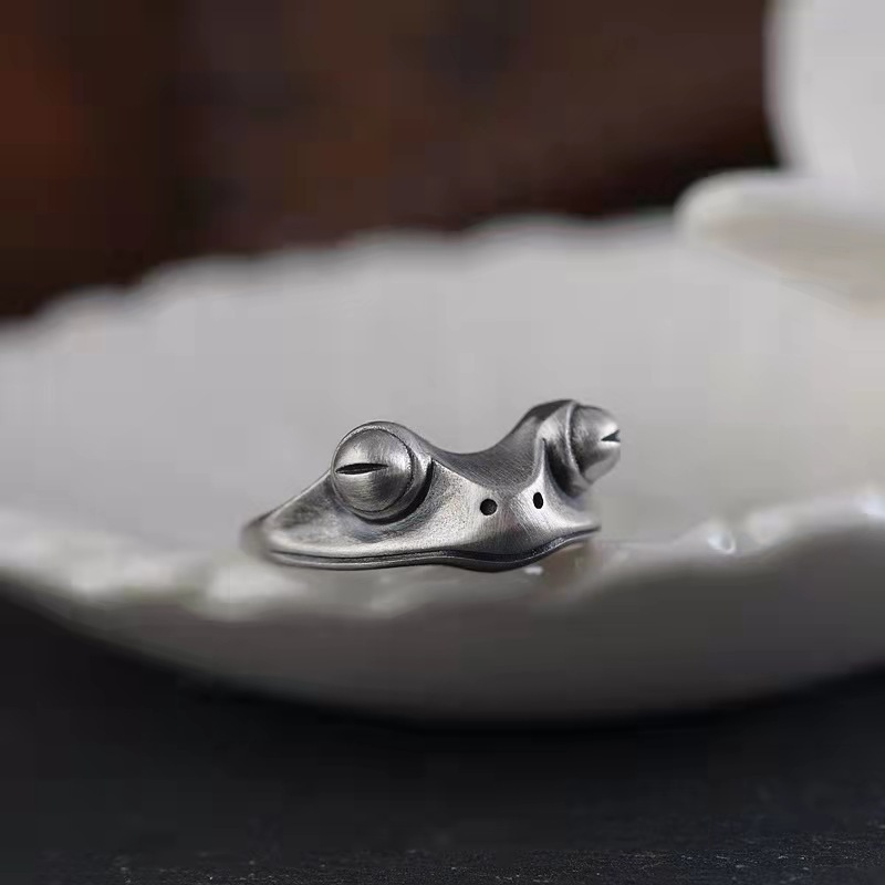 男性用のレトロなユーズド加工のカエルの指輪,パンク,ゴシック - Men Accessories Drawing のレビューと価格